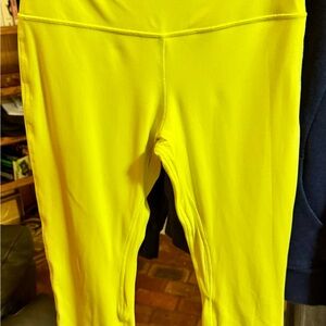 lululemon Align High-Rise Leggings 25” Neon Yellow Size 8